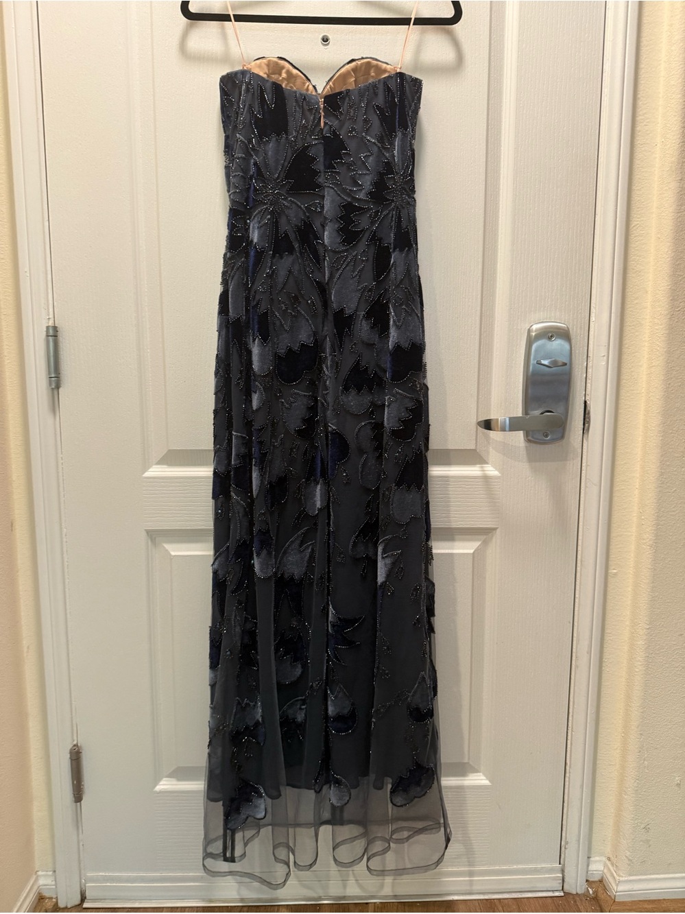 Helsi Sasha Floral Strapless Maxi Dress in Demin Blue Size XS Preloved - Picture 8 of 10